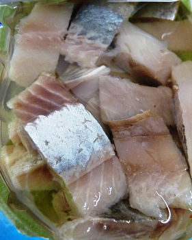 Сельдь с зеленью с/с Рыбный хит филе-кусочки