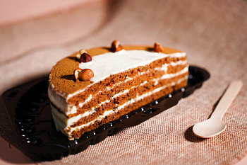 Торт Морковный с корицей и орехами 400г/СПРС